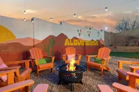 ABQ Oasis! Pool and Hot Tub OPEN ALL YEAR!, Game Room, Golf, Great for Reunions! - Private Pools