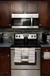 Comfortable 4 bedroom 10 min from Airport & Downtown