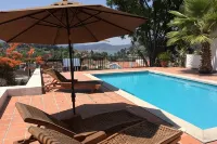 Beautiful Downtown Villa with Excellent Location! - Villas