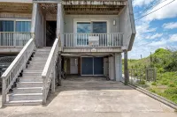Bev's Beachfront Bungalow