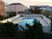Lovely Oceanfront Condo w/ Vast Top Floor Views; Pool; WiFi/Cable; Quiet; 2 Max - Beach