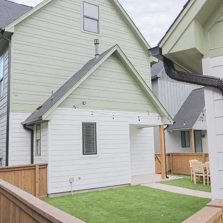 New Construction! 1 Block from Downtown