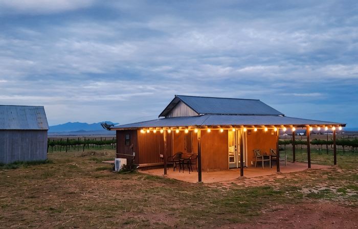 Anam Cara Vineyard. Romantic Vineyard Cottage with sweeping views