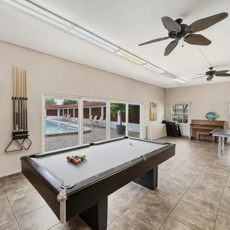 Siesta Key - PRIVATE BEACH - Heated Pool - Walkable to activities