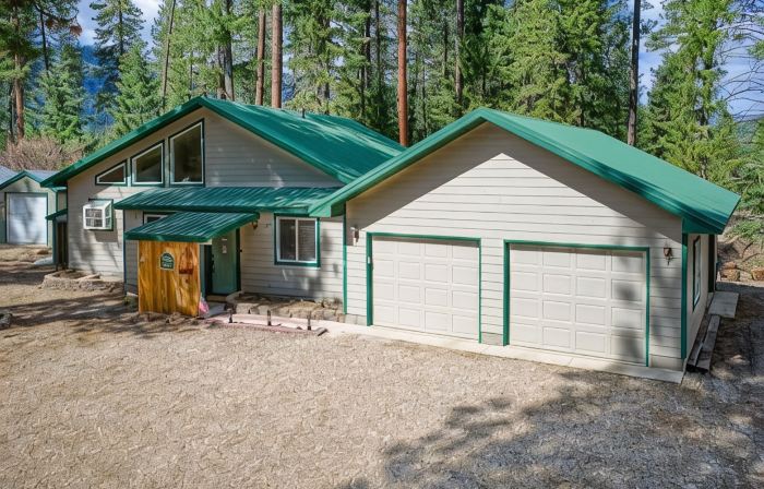 Holiday Tree House - with community pool & golf!