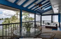 Manatee Pocket! Whole House & Backyard to Yourself - Wifi