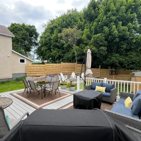 Family-Friendly Retreat Near Manistee Riverwalk - Dogs Allowed