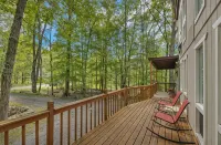 Enjoy the scenic Pocono Mountains at this lovely and unique renovated home! - Chalets