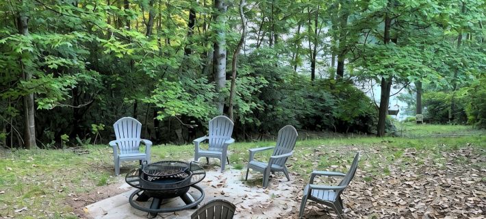 Large Family Cabin Escape in North GA Mountains on Private Pond Hotels in White County