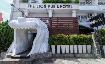 The Lion Pub & Hotel