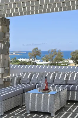 Agrabeli Paros - สระว่ายน้ำแบบอินฟินิตี้