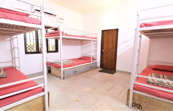 Rootsvilla Vagator - Longstays, Coworking Backpacker's Hostel