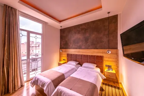 Metropolis Hotel - 2-Star