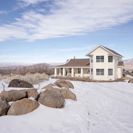 Lone Eagle Haven 3 Bedroom Home