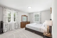 4-bedroom house in peaceful Fredericksburg  VA with WiFi, AC  Enjoy your stay - Homestays
