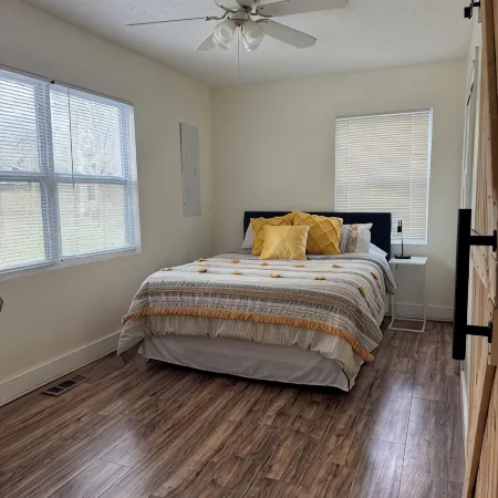 NEW! Charming Cabin by Cumberland Mtn State Park