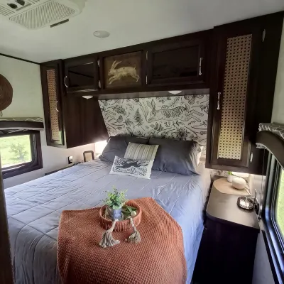 Camp Wee Acres. Cozy camper with beautiful views. - Wi-Fi
