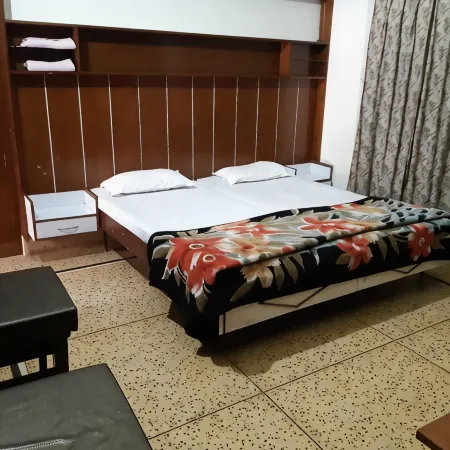 Jewel Hotel Отели в г. Патханкот
