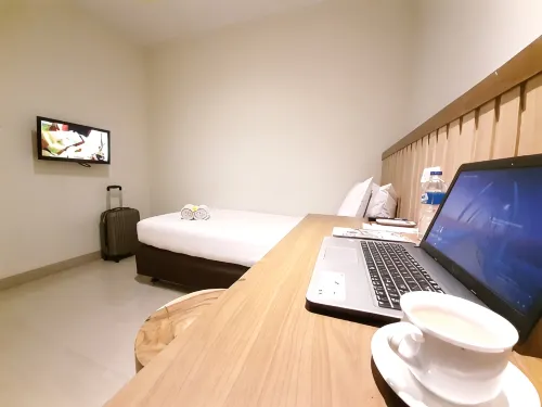 Hotel Pantes Kota Lama Semarang - Kitchens