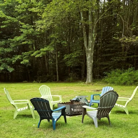 Cozy, Private 3 Br Get-Away Near Clarion. Long Term Stays Welcome. Pet-Friendly!