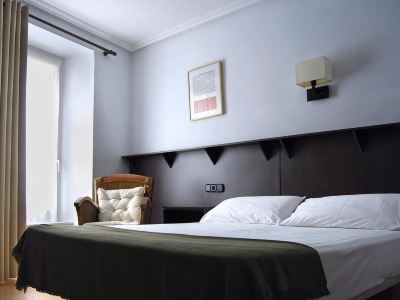 Hotel Arrasate by Gaiarooms