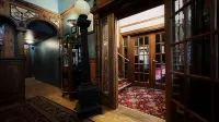 Alaskan Hotel and Bar