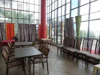 Hotel Manasi Royal - Aamiainen