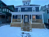 The Great Escape with Movie Room near SU! Hotels in Syracuse