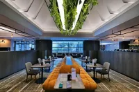 City Lodge Hotel Johannesburg Airport, Barbara Road - bar