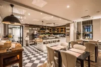 Hotel Fabian - Airport Shuttle