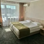 Turist Hotel - parking