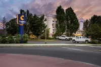 Comfort Inn - parking