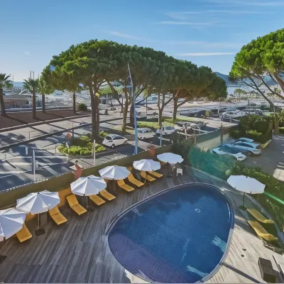 Ermitage de l'Oasis & Spa - Cannes Mandelieu Hoteles cerca de Ayuntamiento de Cannes