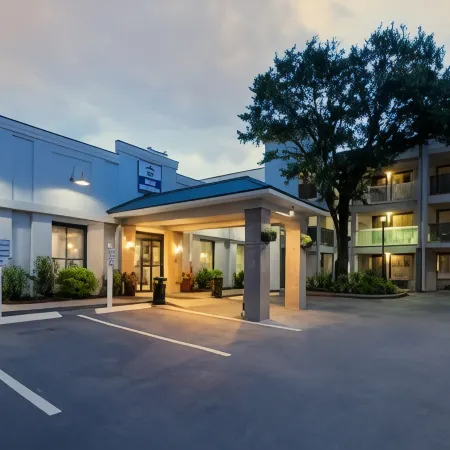 Best Western Savannah Historic District