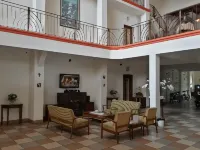 Arondari Hotel - 2-Star