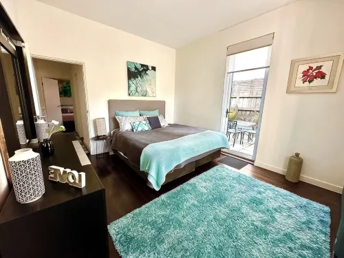 Luxury & Grandeur | Courtyard | Prime Location, Parking, 15 Mins to CBD - Condos