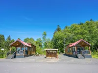 Rainforest Retreat Tiny Home: Fishing Cabin Hotels in Forks