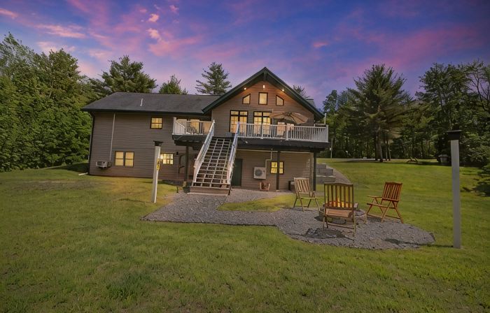 River Valley Sunset Retreat - Peaceful Getaway Near Sunday River & Bethel/Newry