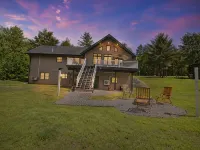 River Valley Sunset Retreat - Peaceful Getaway Near Sunday River & Bethel/Newry Hotels in Rumford