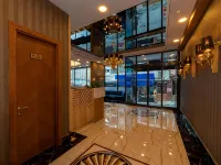 New Emin Hotel - parking