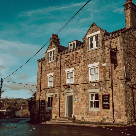The Wheatsheaf Hotel Отели в г. Корбридж