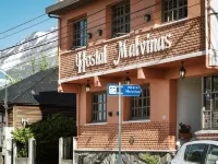 Hostal Malvinas Hotels near Saint Christopher