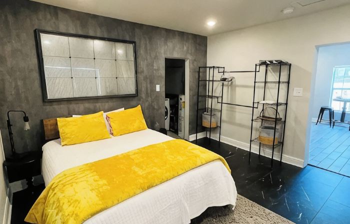 Tiny home in WataugaCasita”  Beautiful Cottage!