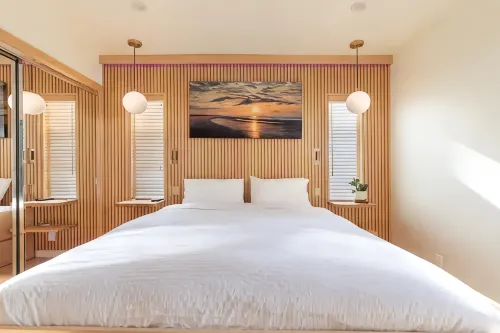 Charming, bright by the beach! - Bungalows