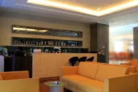 Truntum Padang Hotel - bar