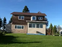 Old Town Kenai Bluff House, Breathtaking Views Hotels in Kenai