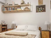 Cozy House: First-Row Beach, Accessibility, Hottub, AC, Gasgrill, W/D Prkng Hotels in Gradac