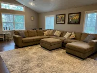 Large Lakehouse with hot tub. walk to public beach in Twin Lakes WI - 按摩浴缸