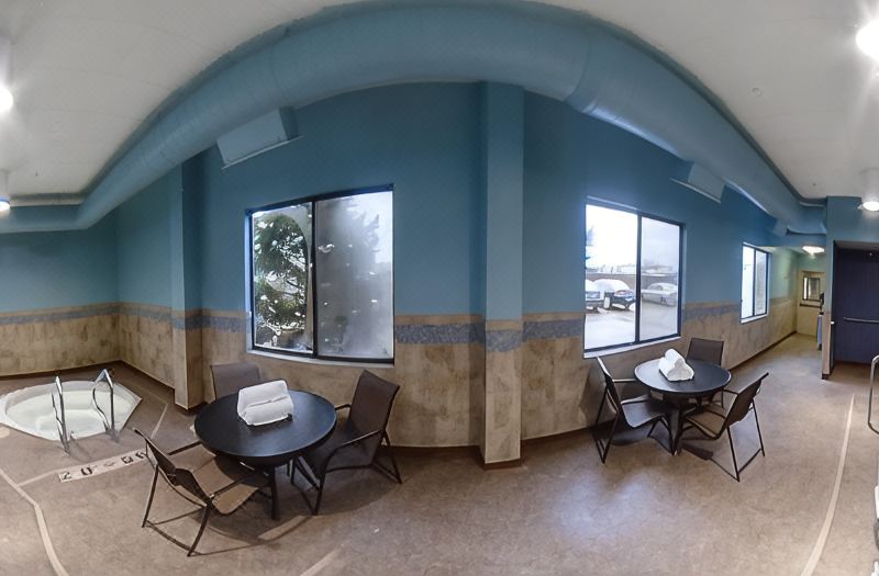 Holiday Inn Express & Suites Coralville by IHG photo 3