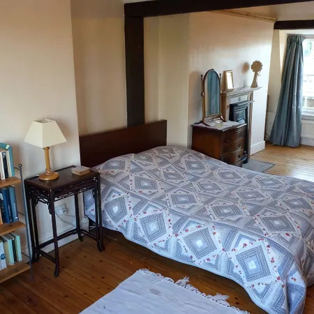 Grade II listed terraced house in Bath, Somerset